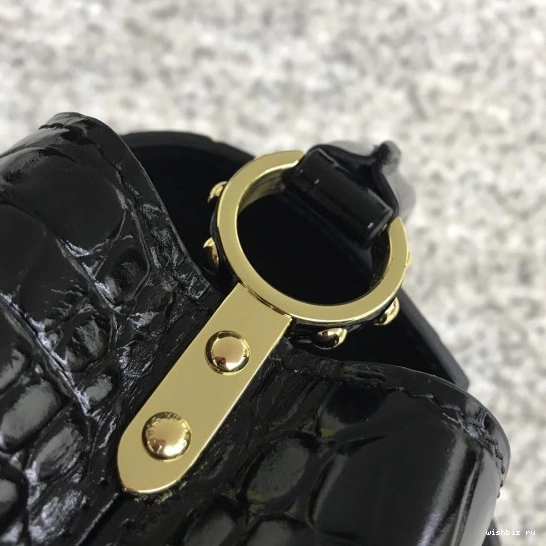 WIS LOUIS MINI CAPUCINES VUITTON 1014